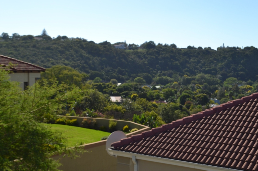 To Let 4 Bedroom Property for Rent in Beacon Bay Eastern Cape